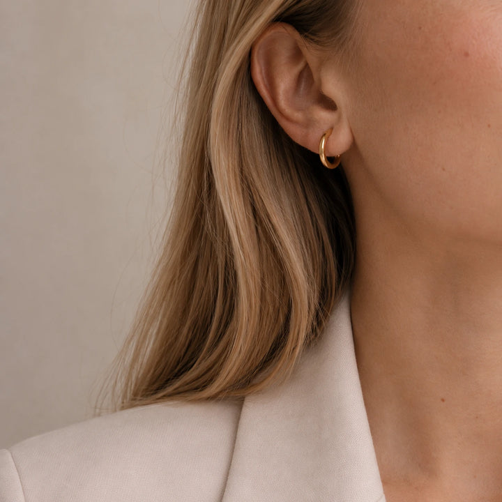 Astrid mini earrings gold