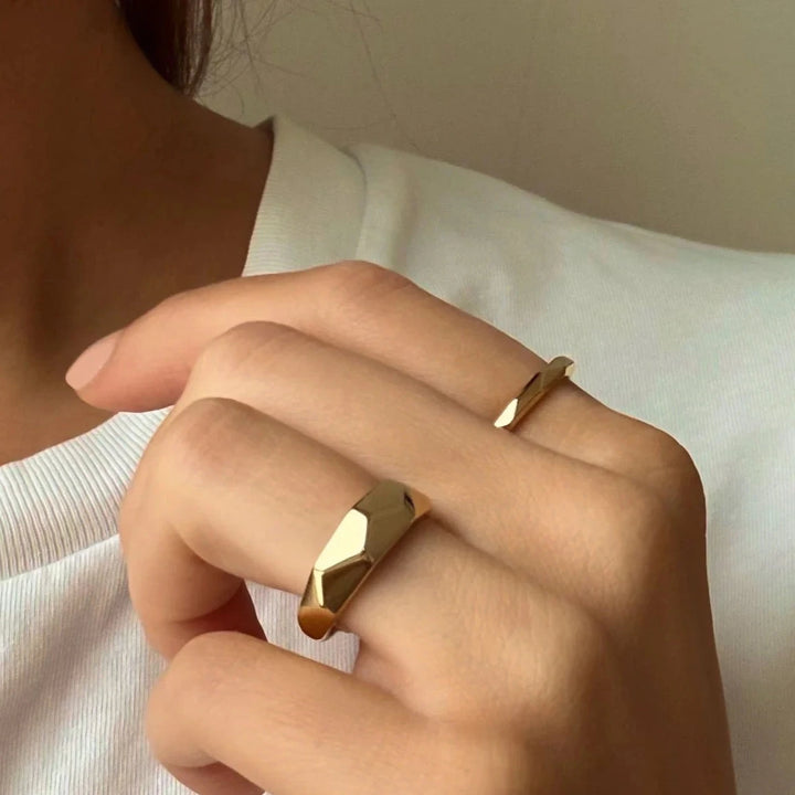 facetted dome ring gold made in waterproof stainless steel from icône