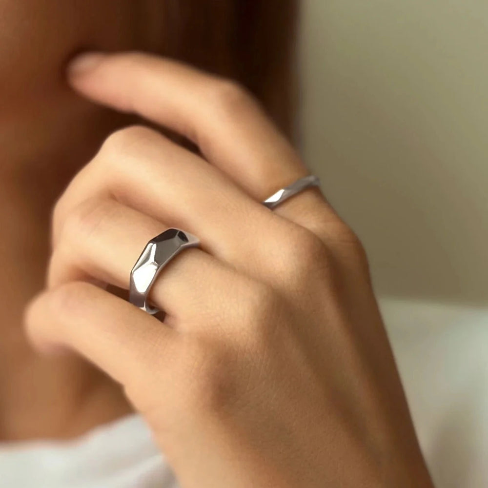 facetted dome ring silver made in waterproof stainless steel from icône
