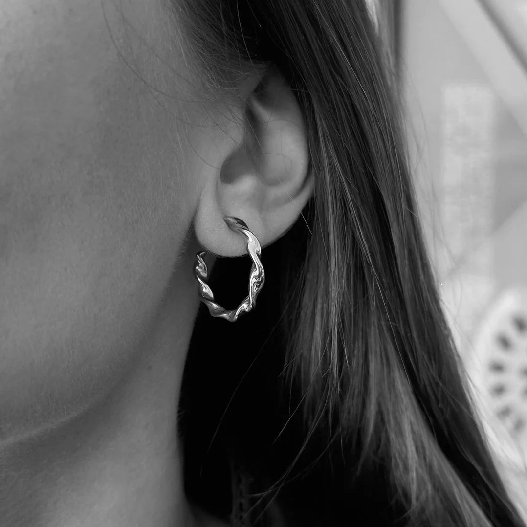 twisted hoop earrings made in waterproof stainless steel from icône
