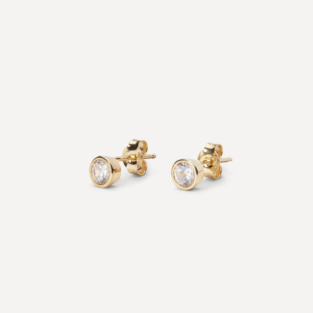 little star stud earrings made in 18k gold plated silver from icône