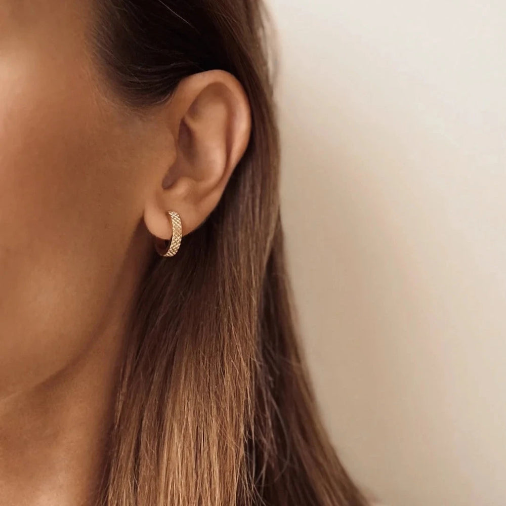 waterproof michelle gold hoop earrings made in stainless steel from Icône