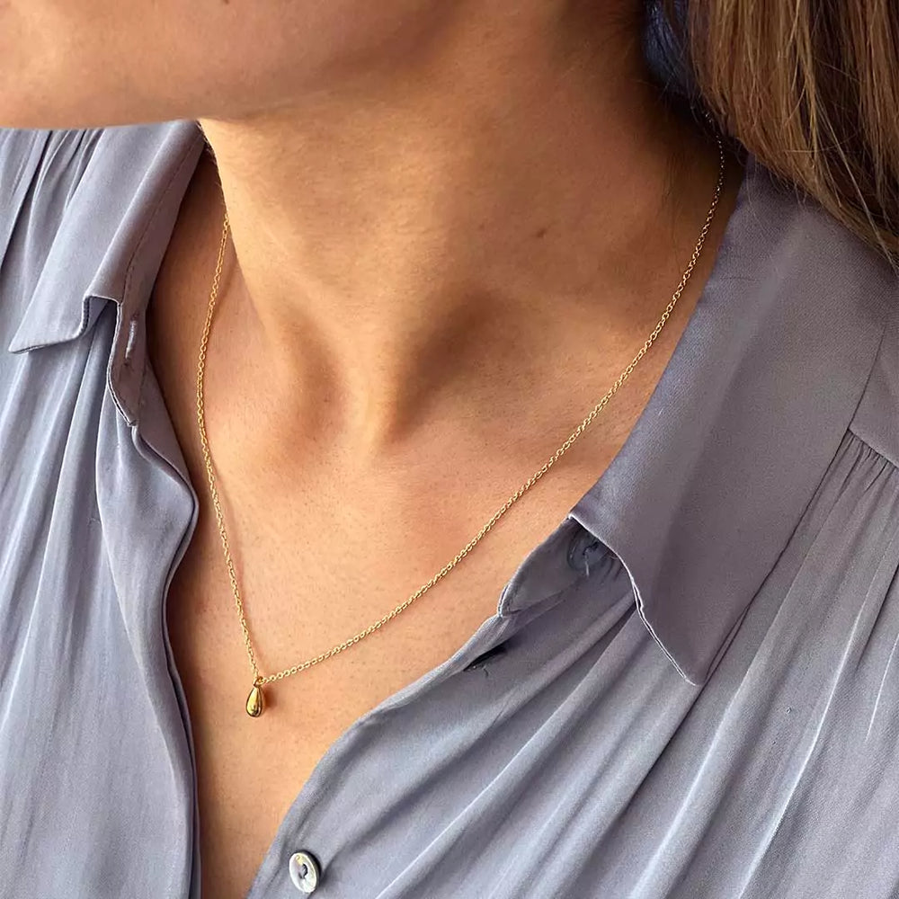necklace with drop pendant made from 18k gold plated silver from icône