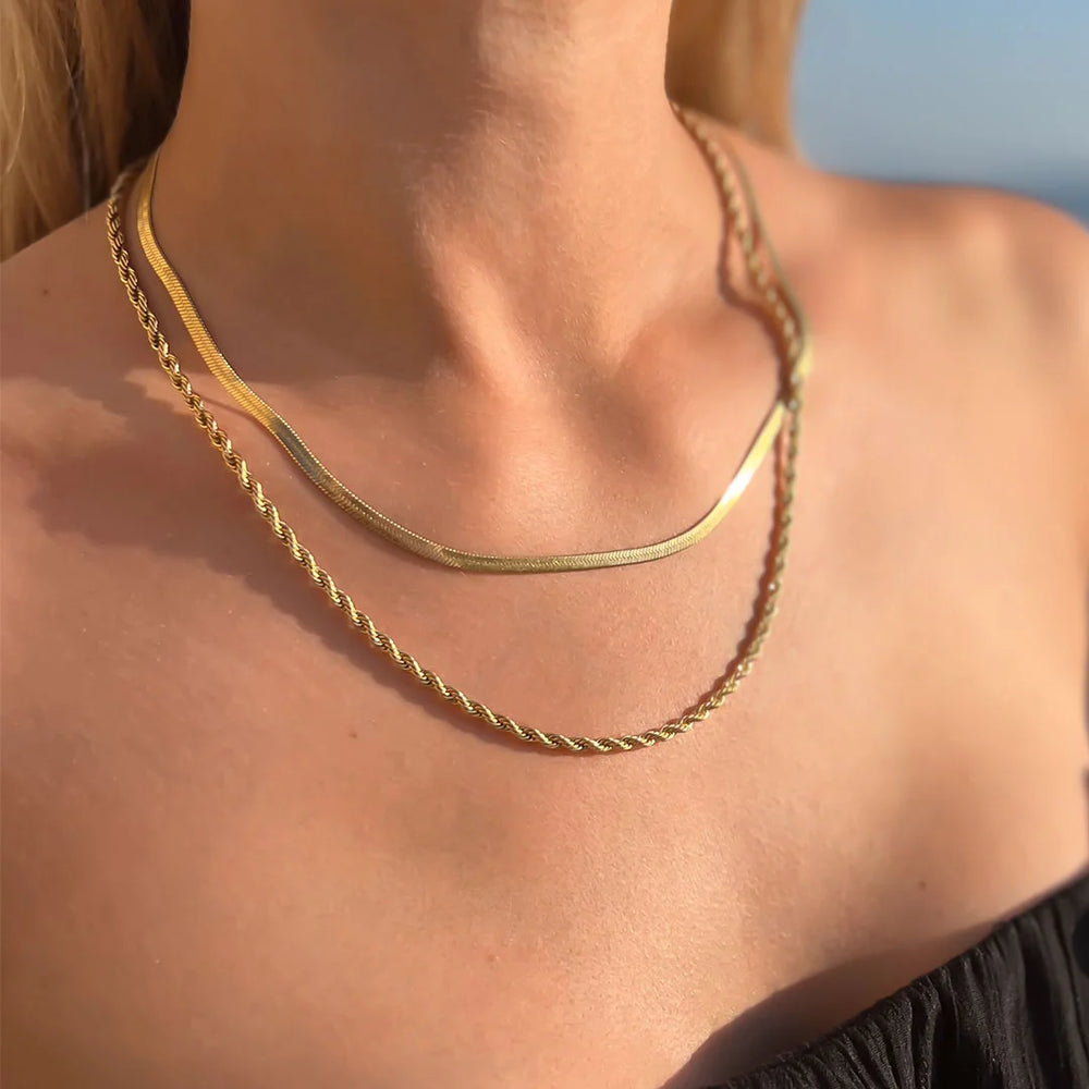 rope necklace and herringbone necklace gold made in waterproof stainless steel from icône