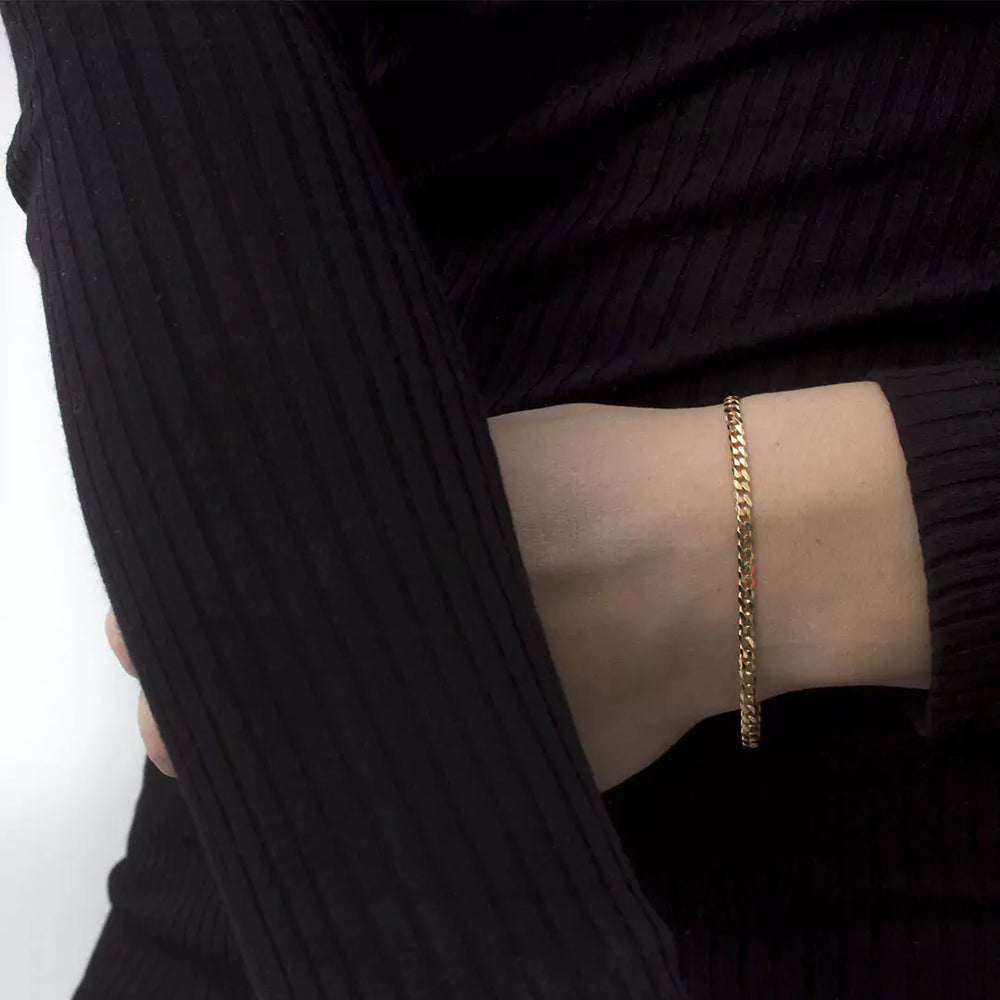 minimalist cuban curb bracelet made from 18k gold plated silver from icône